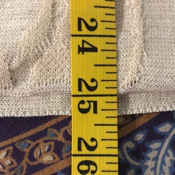 CHICO’S Women’s Pullover Sweater V Neck XL Cream With Subtle Metallic Sparkles - Picture 9 of 11